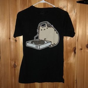 Pusheen T-shirt 🐱